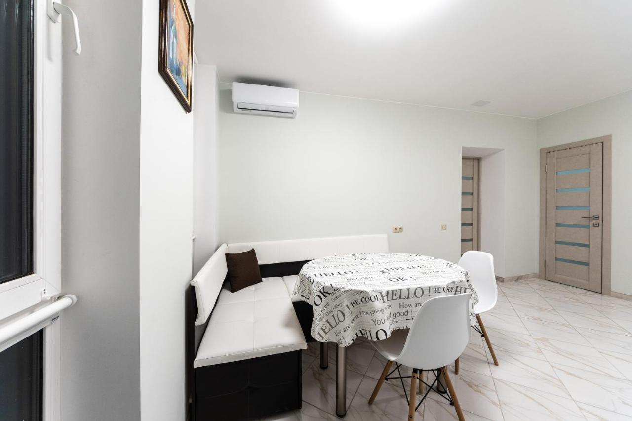 Apartments Riviera,20 Минут От Центра Kiev Bagian luar foto